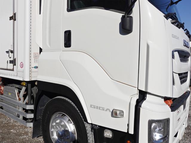 ISUZU GIGA