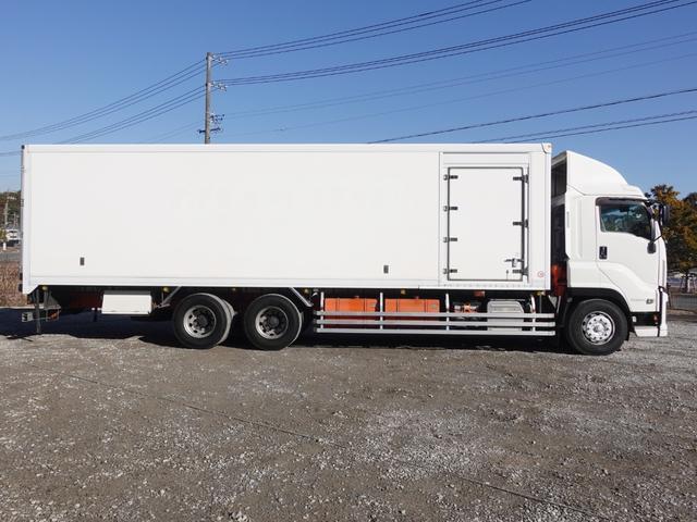ISUZU GIGA