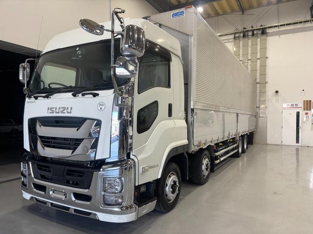 ISUZU GIGA