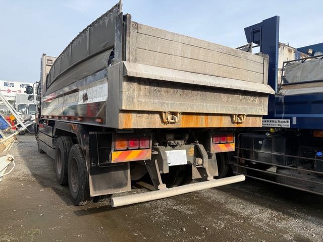 ISUZU GIGA