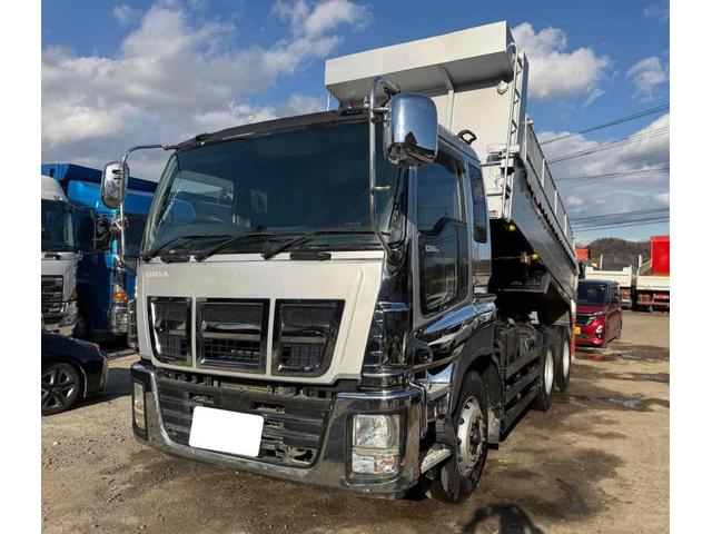ISUZU GIGA