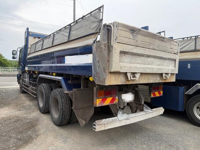 ISUZU GIGA