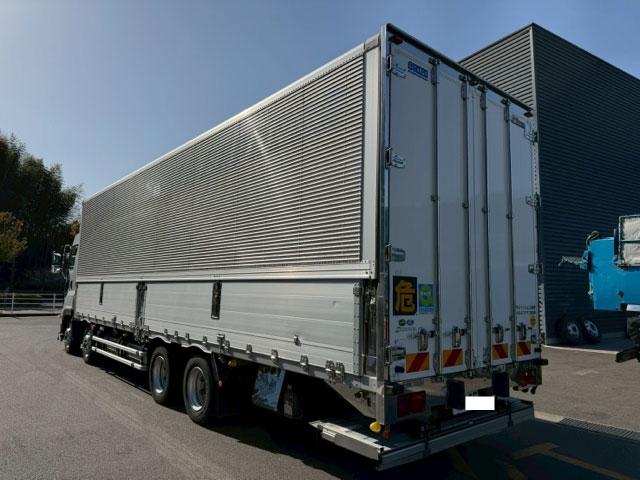 ISUZU GIGA