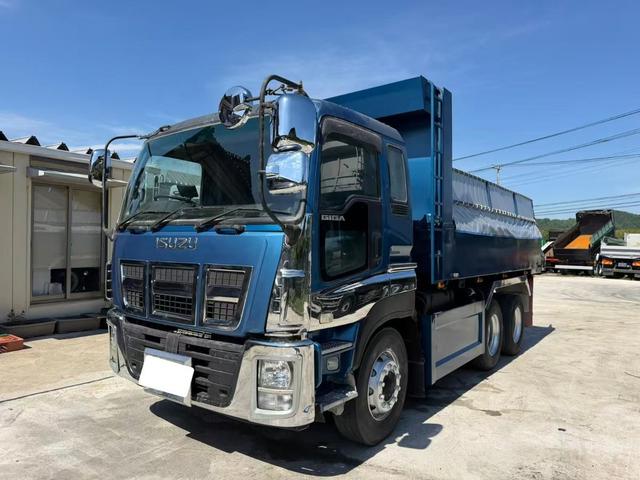 ISUZU GIGA