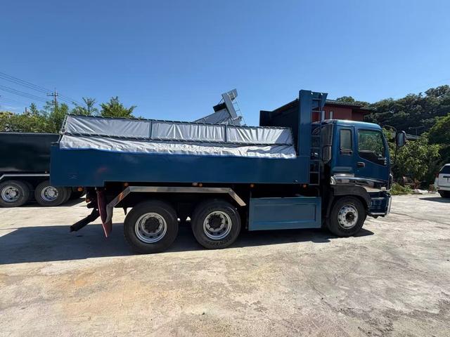 ISUZU GIGA