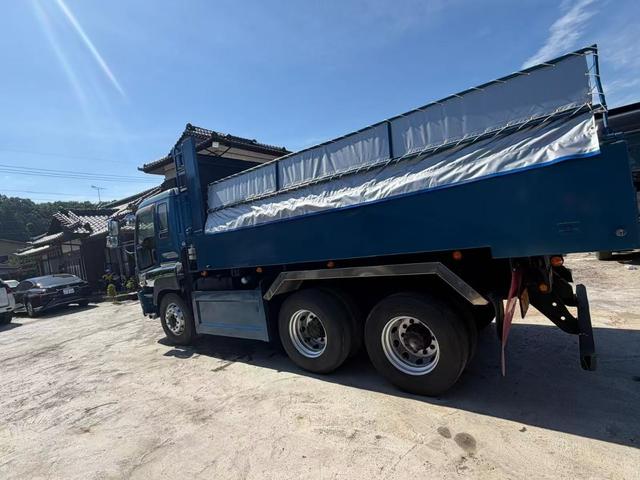 ISUZU GIGA