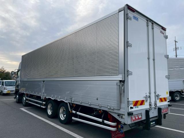 ISUZU GIGA
