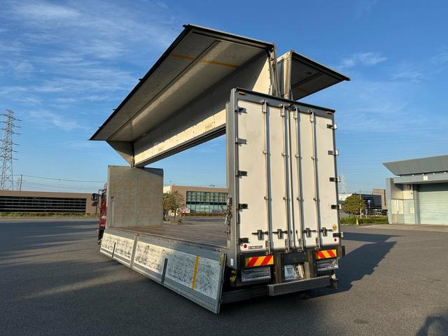 ISUZU GIGA