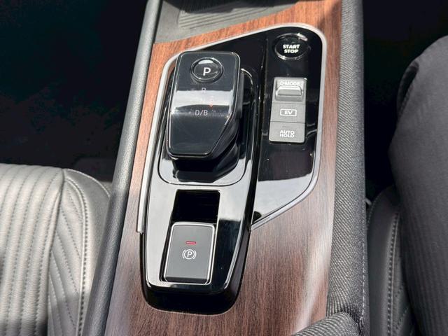 NISSAN AURA G LEATHER EDITION