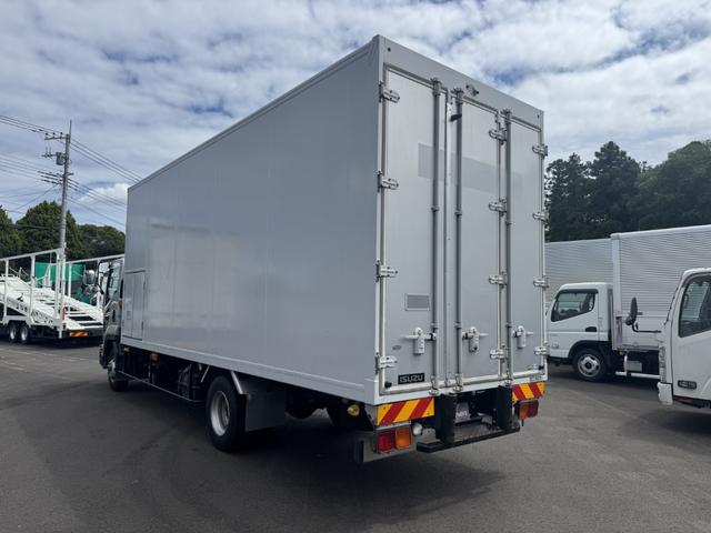 ISUZU FORWARD
