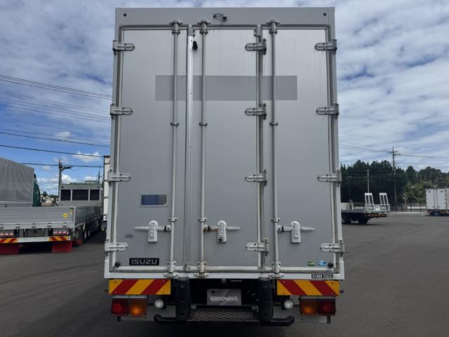 ISUZU FORWARD