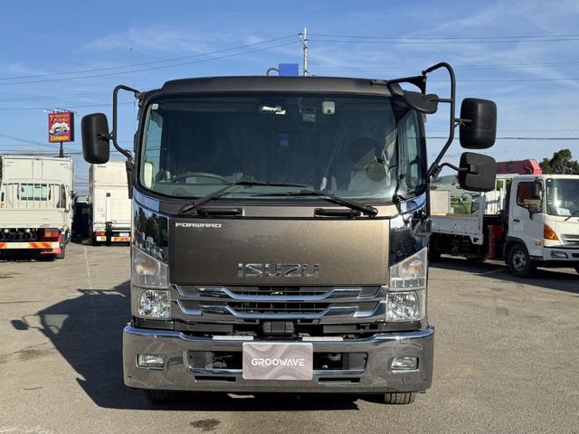 ISUZU FORWARD