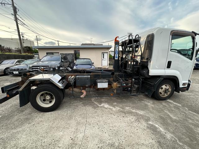 ISUZU FORWARD
