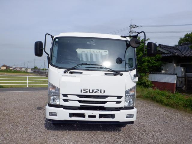 ISUZU FORWARD SHORT BUILD-UP DUMP
