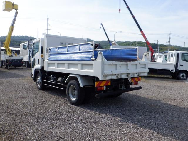 ISUZU FORWARD SHORT BUILD-UP DUMP