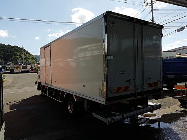 ISUZU FORWARD