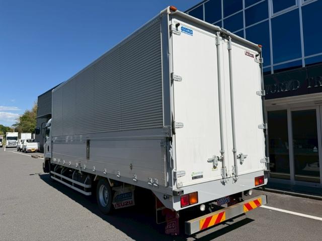 ISUZU FORWARD
