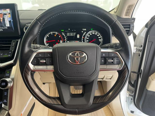 TOYOTA LAND CRUISER ZX