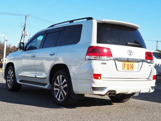 TOYOTA LAND CRUISER ZX