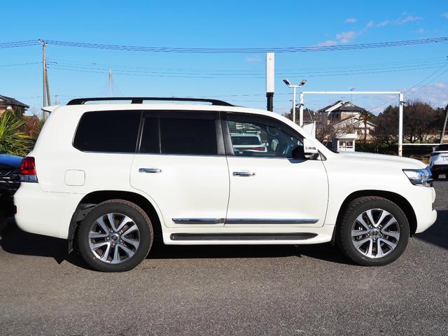TOYOTA LAND CRUISER ZX