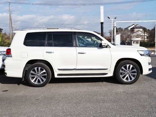 TOYOTA LAND CRUISER ZX