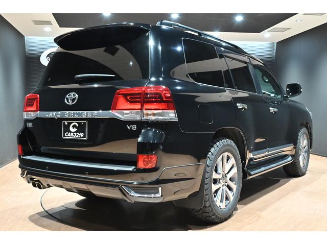 TOYOTA LAND CRUISER ZX
