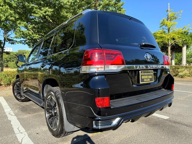 TOYOTA LAND CRUISER AX