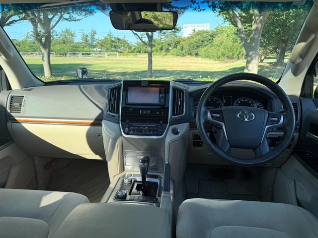 TOYOTA LAND CRUISER AX