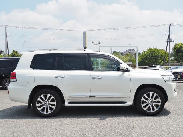 TOYOTA LAND CRUISER ZX