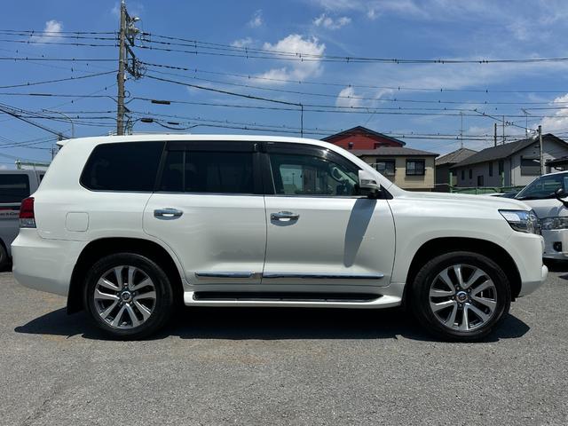 TOYOTA LAND CRUISER ZX