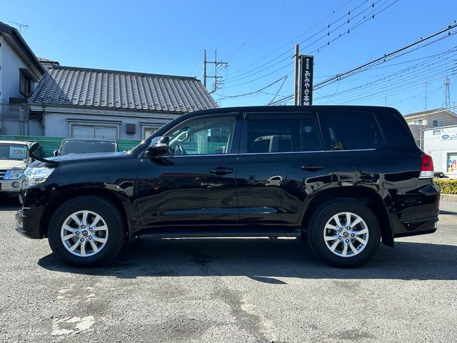 TOYOTA LAND CRUISER AX G SELECTION