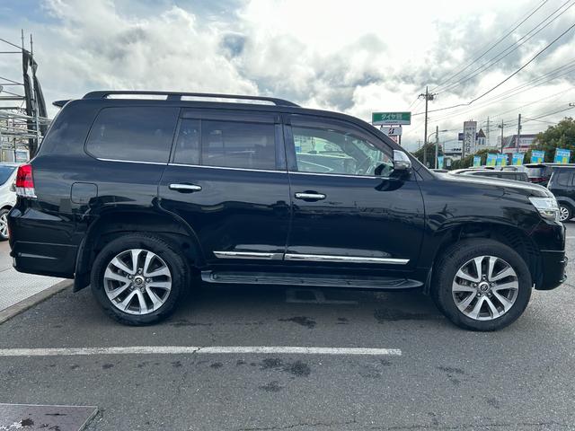 TOYOTA LAND CRUISER ZX