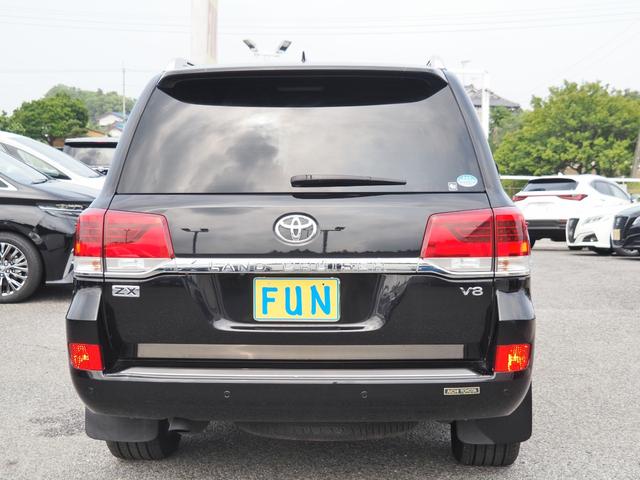 TOYOTA LAND CRUISER ZX