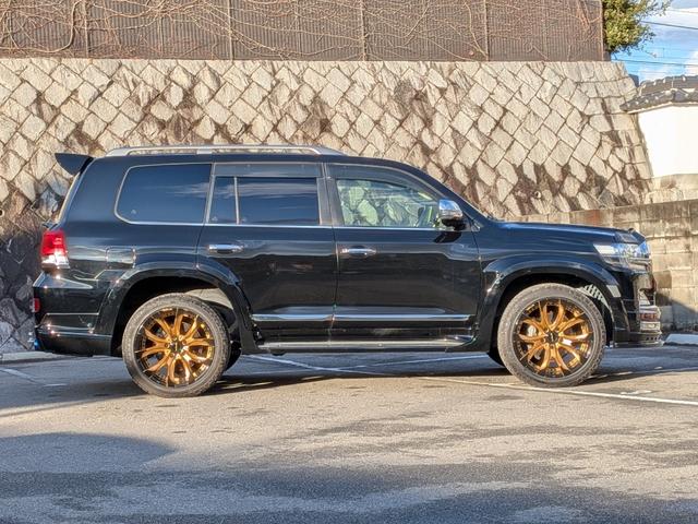 TOYOTA LAND CRUISER AX