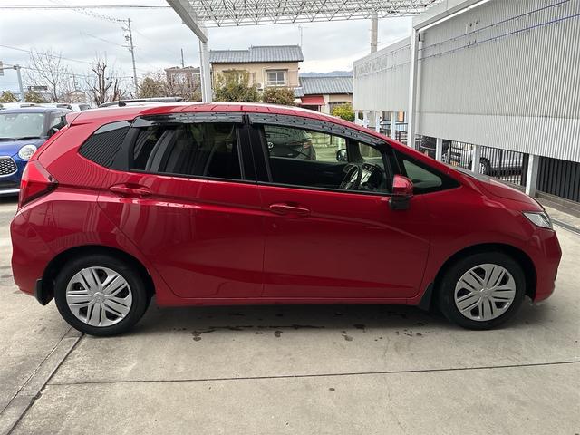 HONDA FIT 13G F COMFORT EDITION