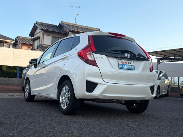 HONDA FIT 13G F PACKAGE