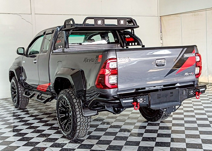 TOYOTA SMART CAB HILUX