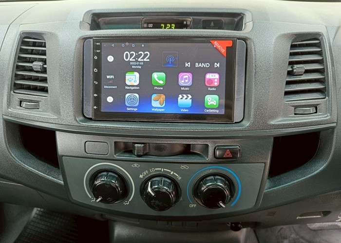 TOYOTA SMART CAB HILUX