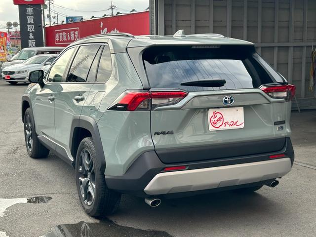 TOYOTA RAV4 HYBRID ADVENTURE