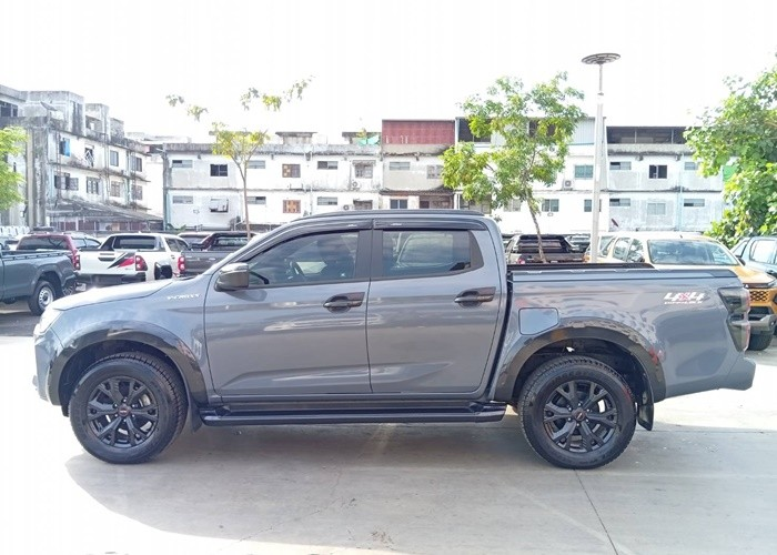 ISUZU D-MAX DOUBLE CAB 3.0 4WD AT Gray