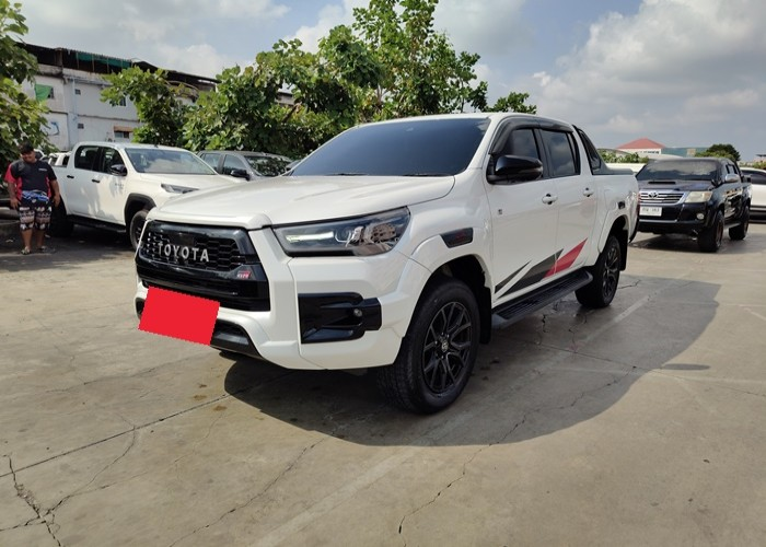 TOYOTA HILUX DOUBLE CAB