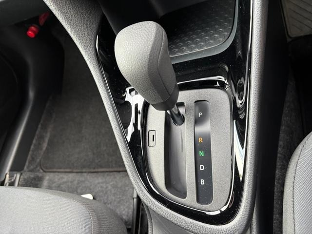 TOYOTA YARIS HYBRID G