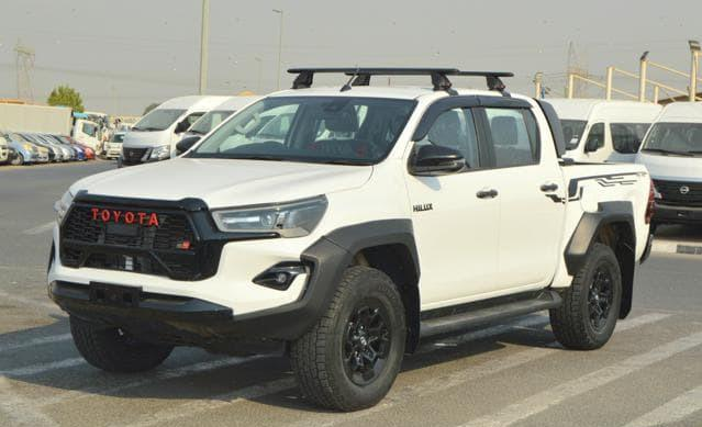 TOYOTA HILUX DOUBLE CABIN