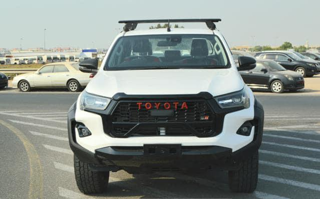 TOYOTA HILUX DOUBLE CABIN