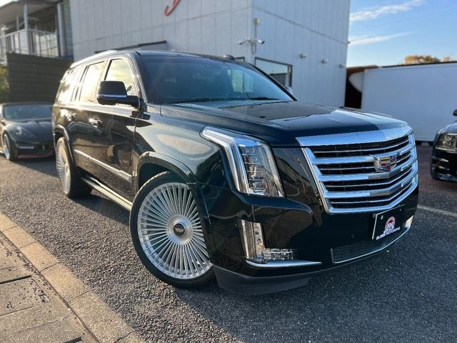 CADILLAC ESCALADE PLATINUM